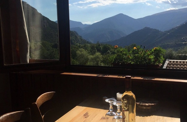 55m2 apartment in the heart of nature. Apartment equipped, quiet, with beautiful views