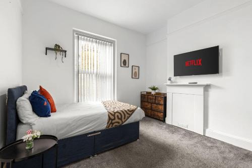 5Bedroom - 8Beds - 2Bath x5 Tv's Discounts