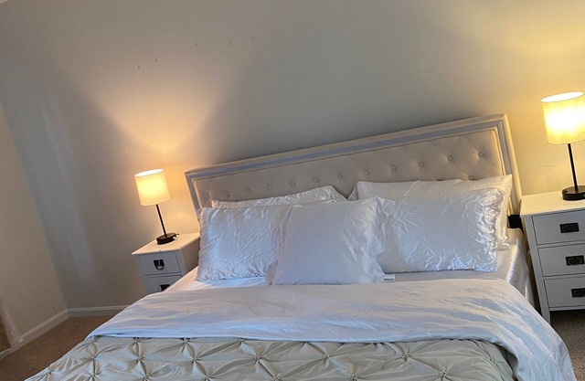 5bedrooms 7 beds, Free parking, private entry,Free WI-FI Near Washington DC