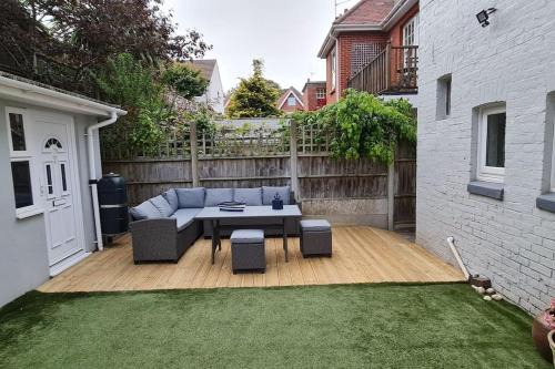 6 Bedroom Beachside Villa, sleeping 12