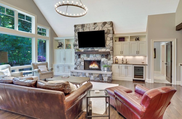 6 Bedroom Oasis | Ski-In/Ski-Out | Hot Tub | Steps to the Alpine Chairlift |
