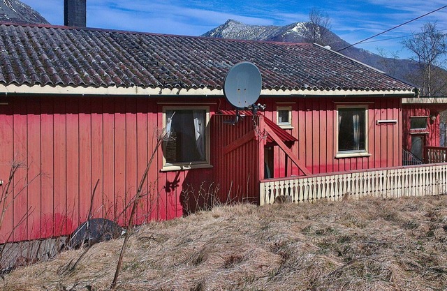 6 person holiday home in Halsanaustan