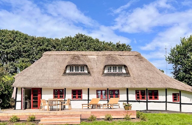 6 person holiday home in Bagenkop