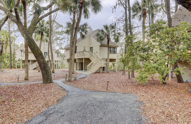 64 Night Heron - 3 Bedroom Home, Pool On Site, Easy Walk to Beach!