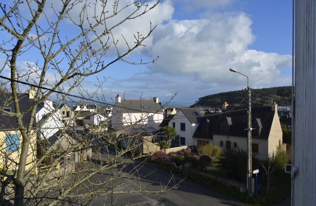 7 Bedrooms, large Family, Morgat just a few steps from the beach!