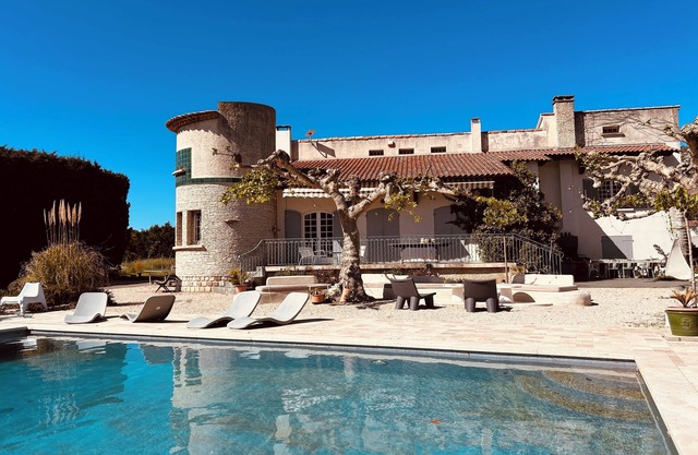 7 Bedrooms Villa In Gémenos
