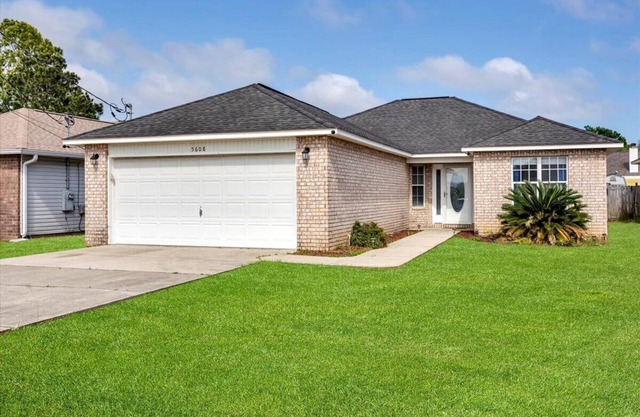 7 Minutes to private beach! Come get away but close enough to enjoy everything!