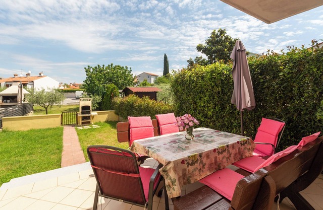 7 persons, only 400m from Brulo beach, 3 bedrooms, 2 bathrooms and garden.