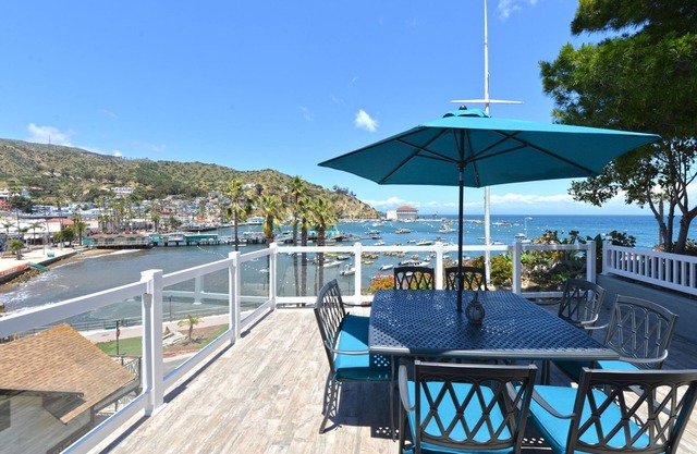 718CR: Views, Views, Views! Magnificent Avalon Home on Front Street