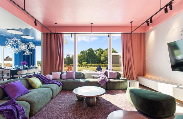 7bd, 6bt Pond with/Kayaks, Pool, Spa, GameRm, Theater