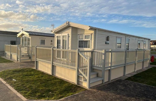 8 berth caravan PG214 Golden Palm Chapel st Leonards