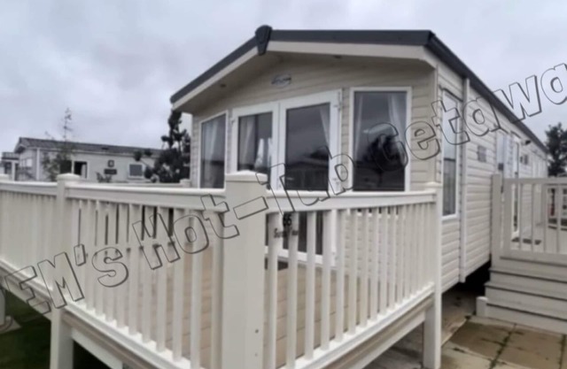 8 Berth Luxury holiday home at Tattershall Lakes. Private Hot-Tub. Pet Friendly