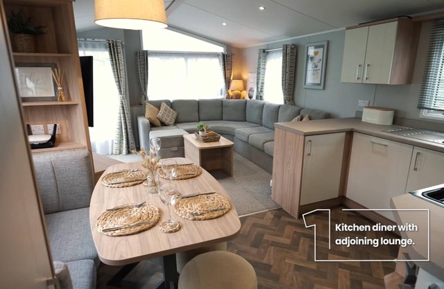 8 Guests - 3 Bedrooms - Pet Friendly - Lakeview