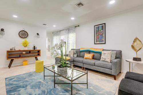 8 Mi to Ocean Bright Retreat in Boynton Beach!
