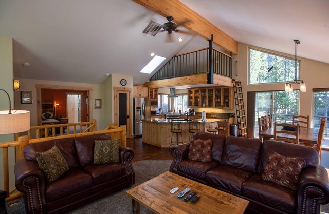 8 Mt Rose | 3 BR/2.5 BA, Sleeps 8