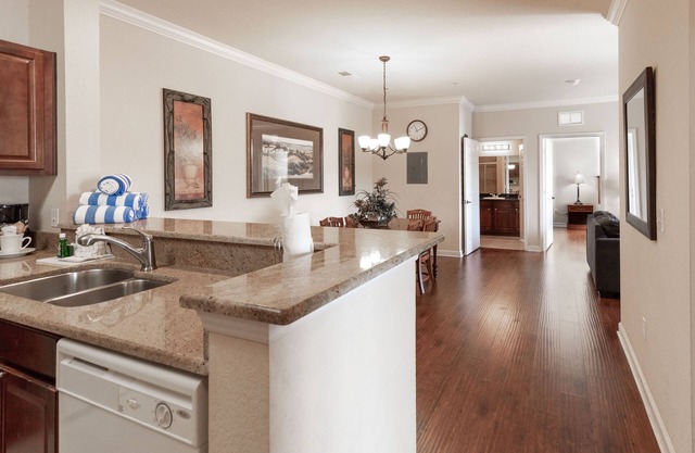 8000TW Unit 4406 - Tuscana Resort by RedAwning