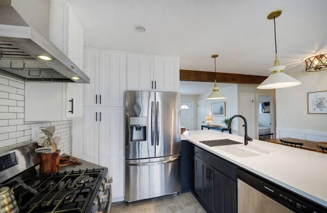 855 33rd St Boulder · Mountain Modern Home in Heart of Town 5 Mins to CU