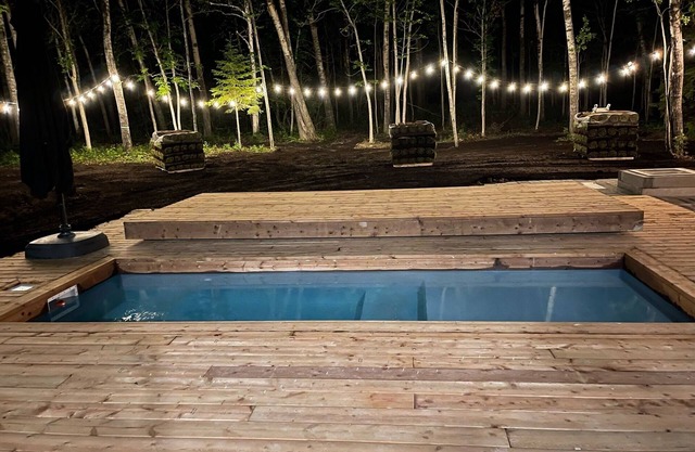 8TH ESCAPE w/Plunge Pool, Hot Tub, Sauna backing onto 8th Hole on Granite Hills