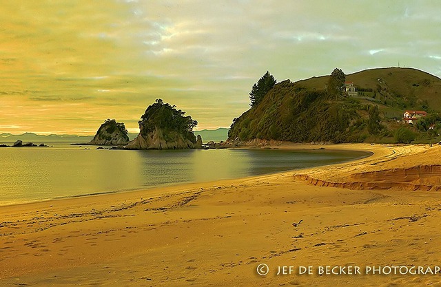 90 SECONDS TO THE BEACH!!!