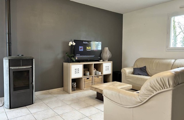 956 - 6-room house, 15 minutes from Val-André and Erquy.