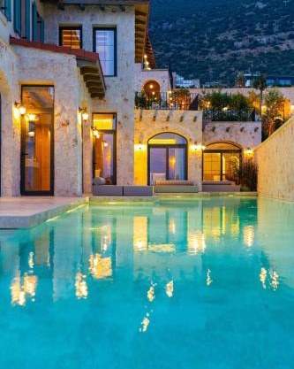 A Lyric Retreat Of Romance, Erato