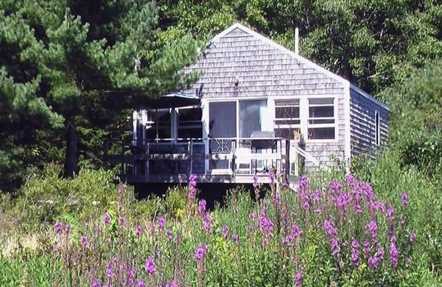 A Maine Seacoast Vacation Cottage