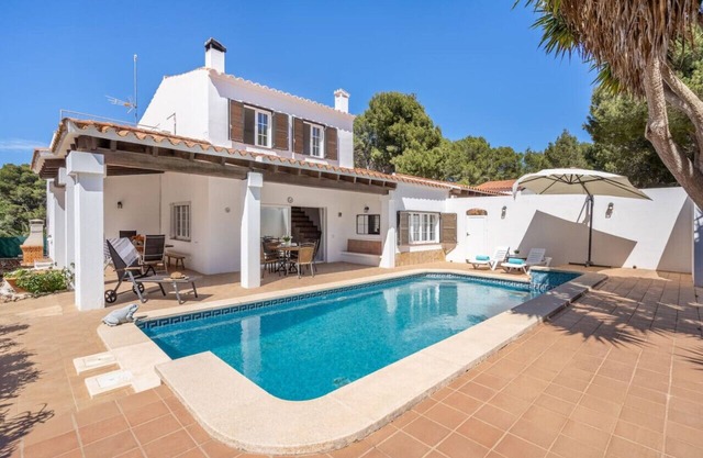 A Midsummer Stay's Dream