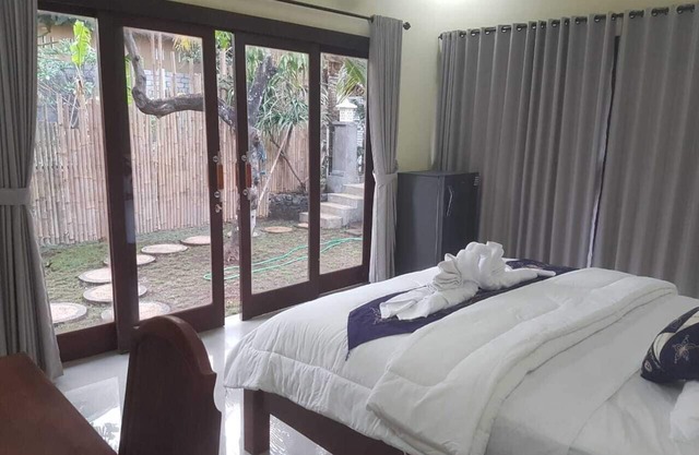 A Newly 1-Bedroom House with Open Kitchen Overlooking to Garden