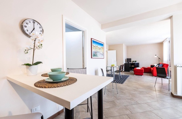A nice and furnished apartment near the old city center with parking and wifi