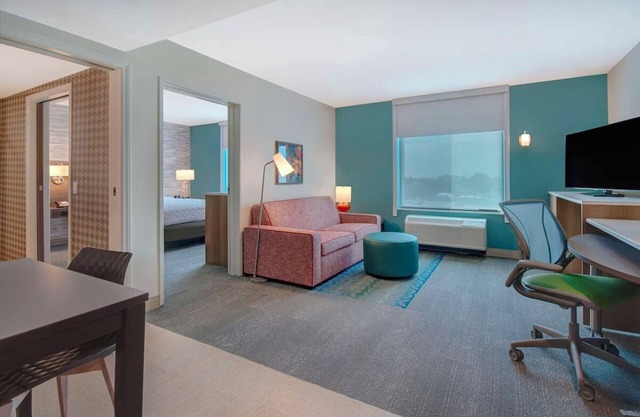 A Place To Reconnect! 4 Spacious Units, Parking, Pets Allowed, Free Breakfast!