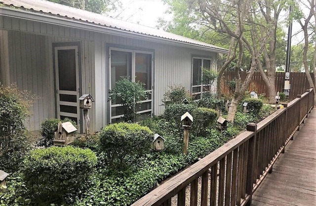 A private paradise with live water near the Frio River