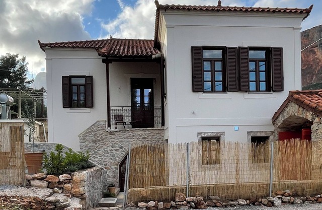 A relaxing vacation home in Greece designed to bring family and friends together