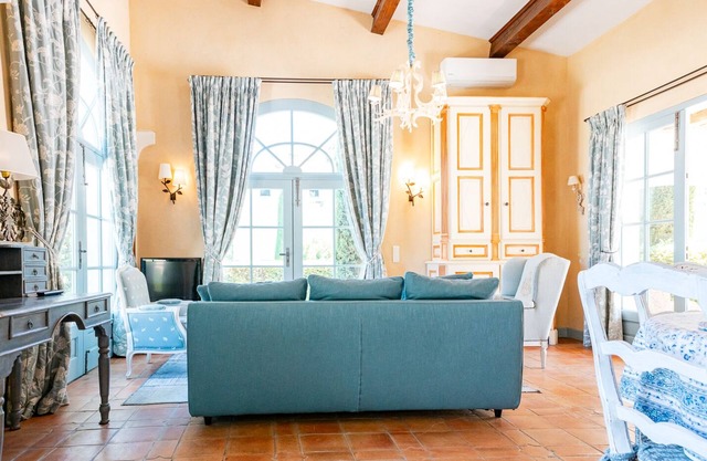 A romantic cottage for two