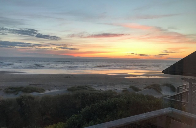 A seaside cottage with amazing ocean and beach views to relax and recharge