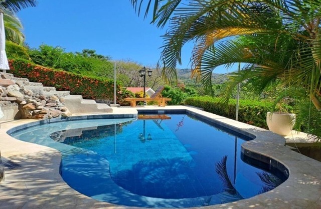 A Slice of Paradise, Spectacular Mountain Views near Carrillo and Samara beach