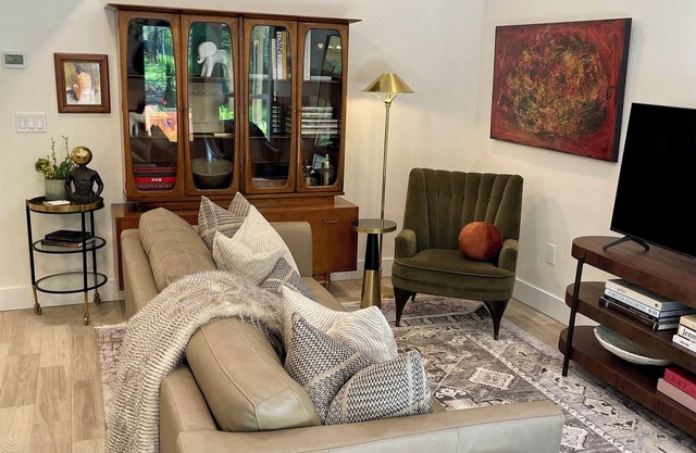 A Step Away: The Rendezvous–All New, Walk to Town