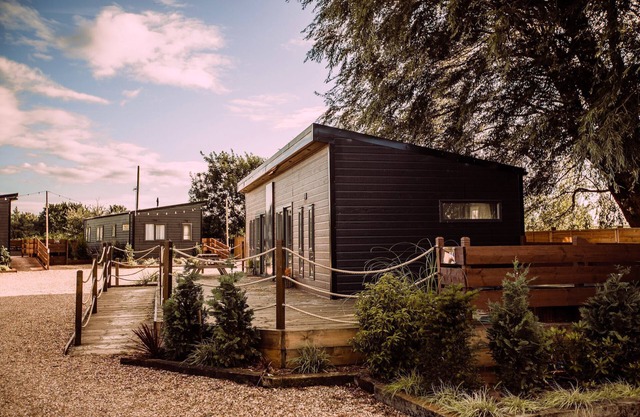 A superior lodge 2 that sleeps 6 guests in 2 bedrooms