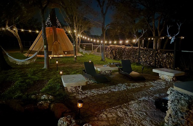 A unique & private country setting, close to everything in North Austin!