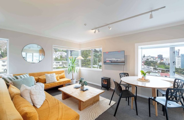Abel St 2BR - Central, Washer, Dryer, City Views