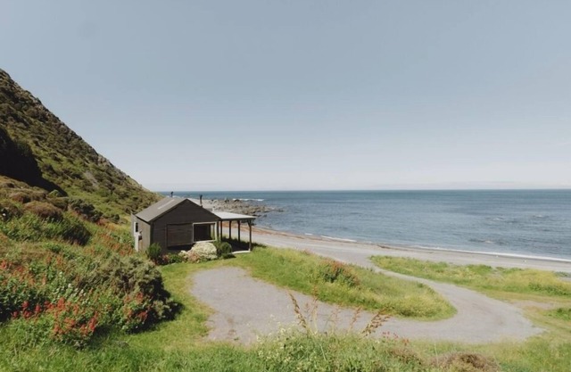 Abigail Bay Bach Wellington Southernthread Road