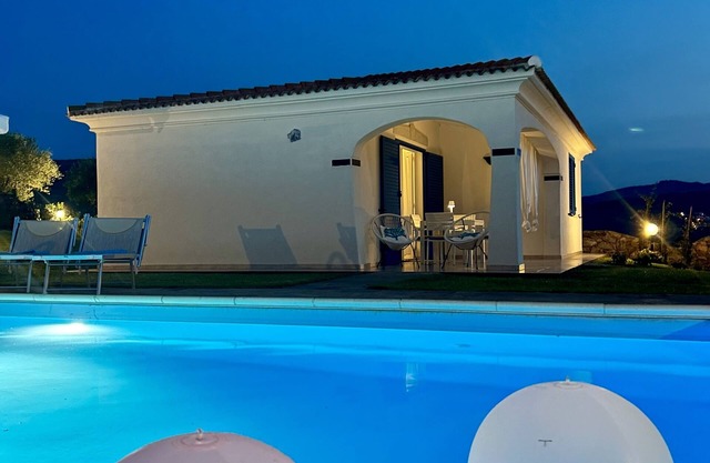 🏡Accommodation Rentaln🏊Private Swimming Pooln🌊Sea viewn🪴Private garden