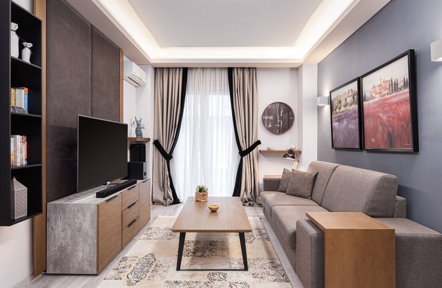 Acropolis Elegant Apartment Next To Metro Station, Walking Distance To Acropolis