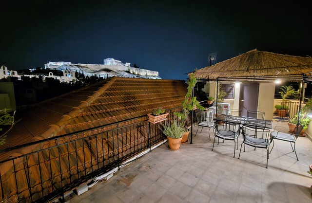 Acropolis Eternal Mansion by YHA