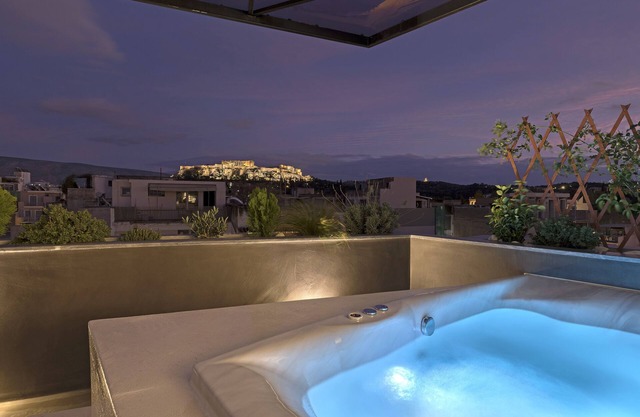 Acropolis View Jacuzzi Apartment