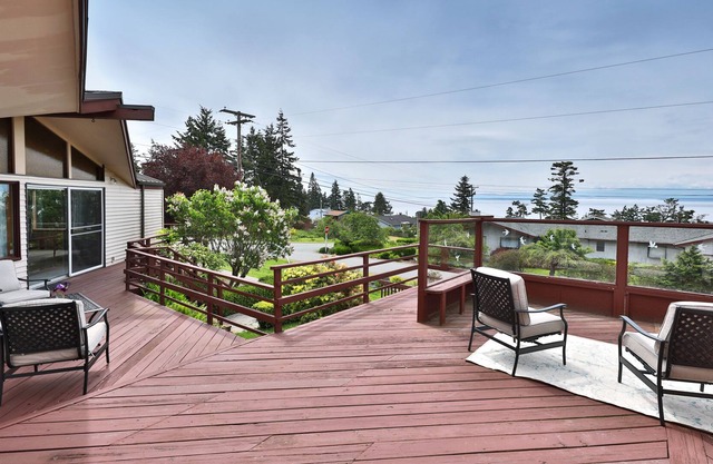 Admiral's Nest - Dog Friendly