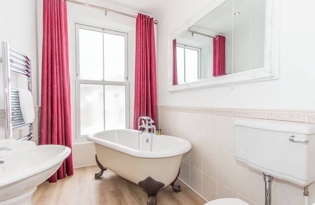 Admiralty street by Pureserviced