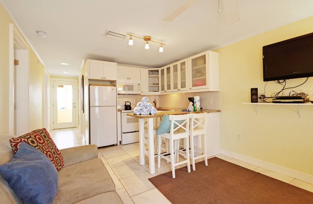 Adorable beachfront rental in a great location with Gulf access right outside