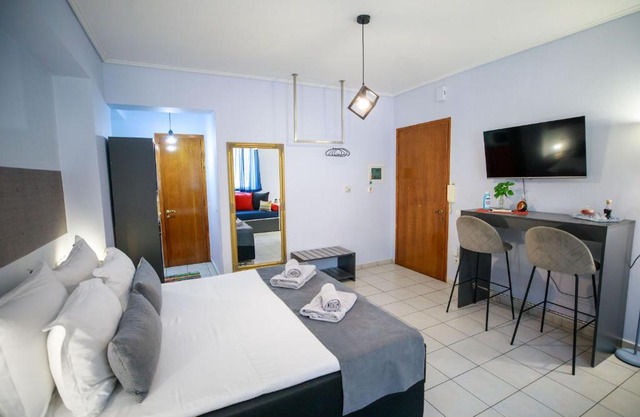 Adriana's downtown studio-parking lot included