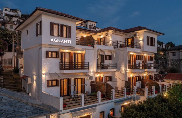 Agnanti Hotel & Apartments