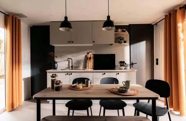 AGORA: New for 2024! 7 people